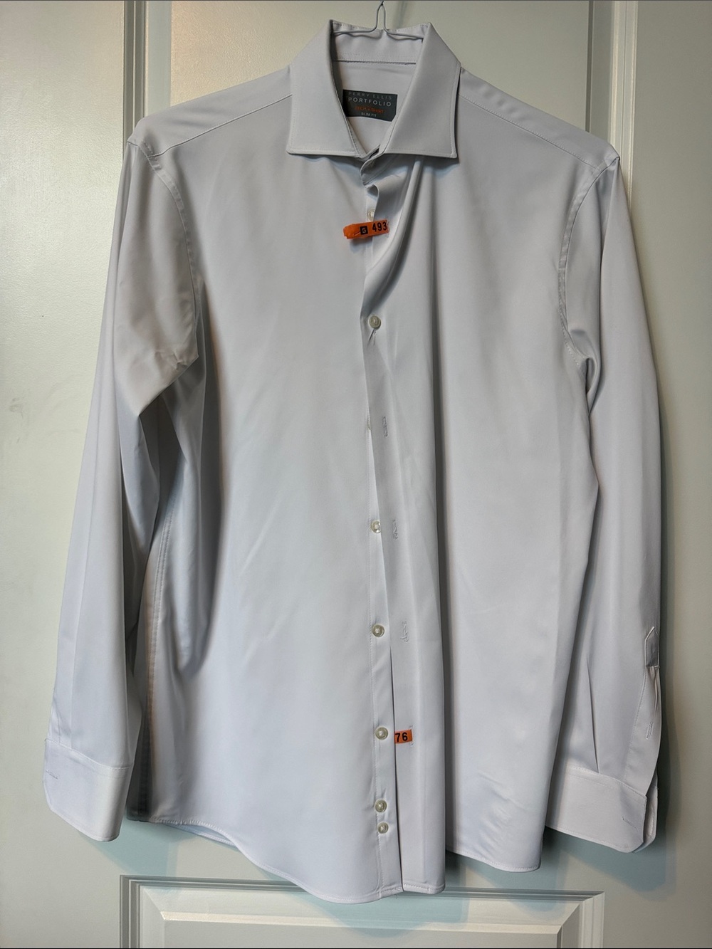 Perry Ellis Men's White Dress Shirt with Spread Collar